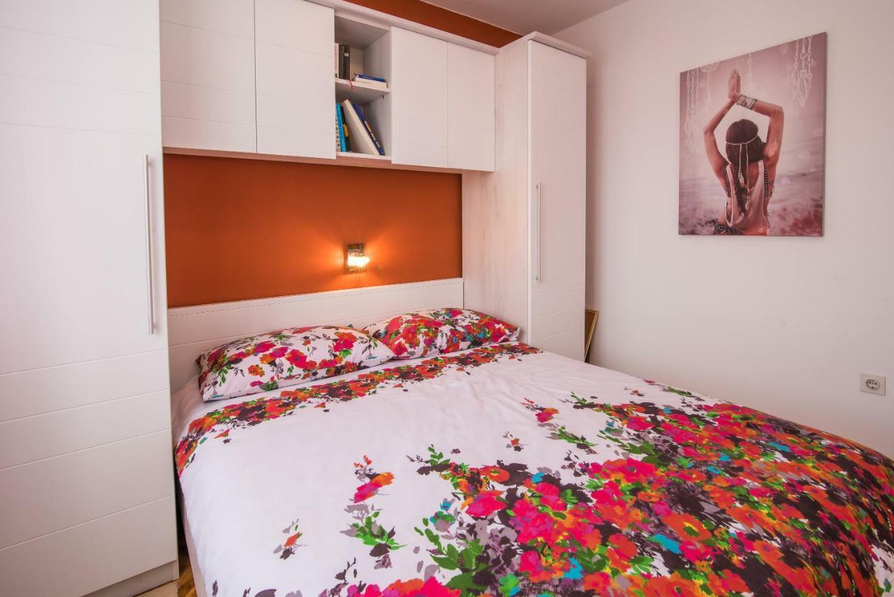 Ksenija Appartement Kornić Buitenkant foto